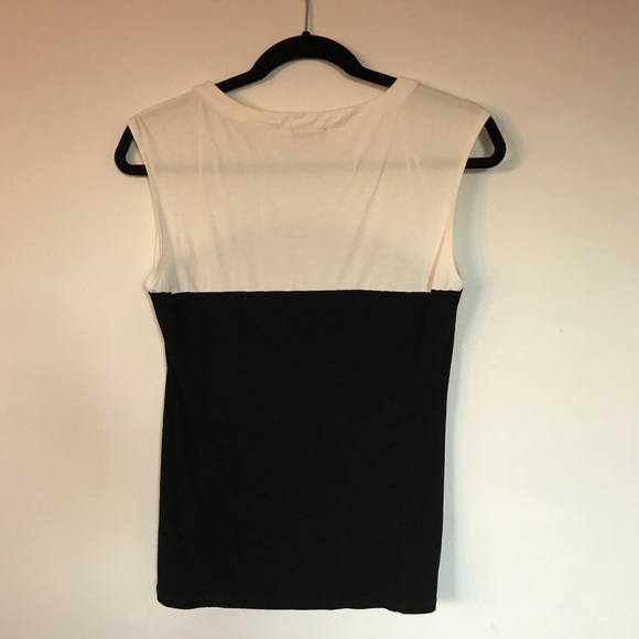 Sleeveless colorblock top - Picture 4 of 5